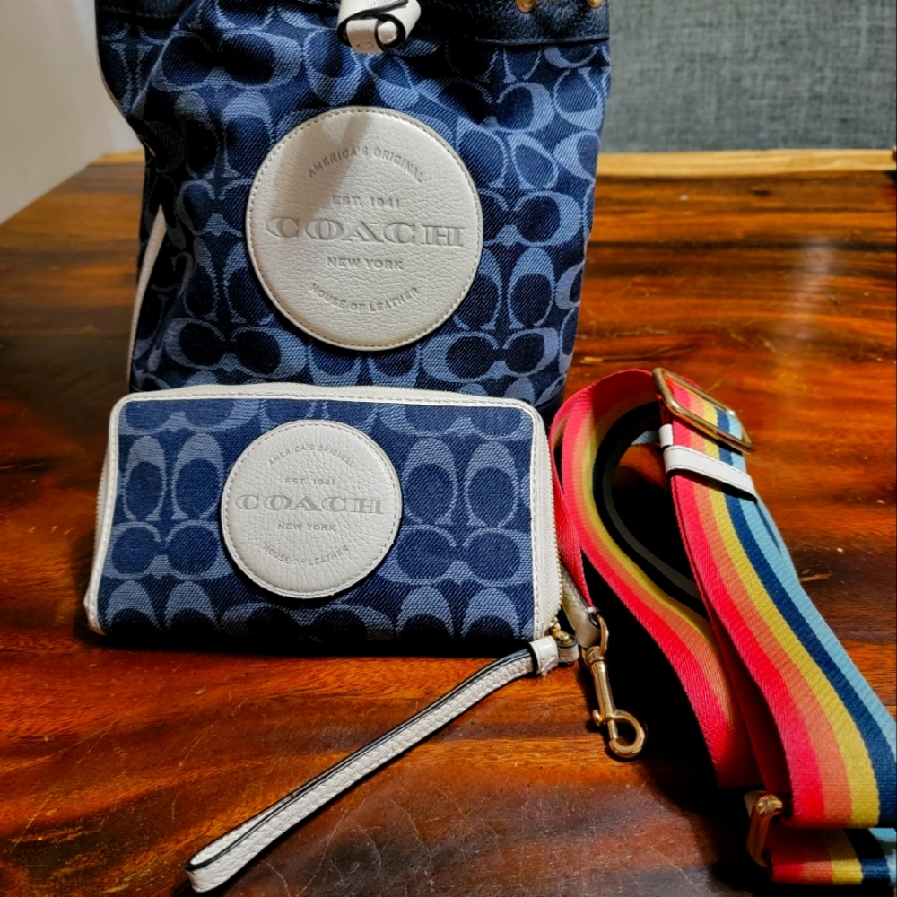 Coach bag with wallet